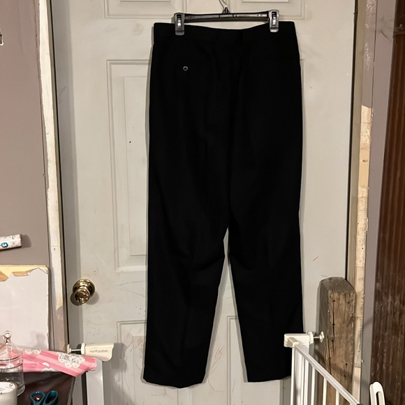 EUC Manhattan black chino pants size 34x32 - Picture 5 of 7